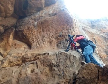 Registro de gravura ruprestre na Serra dos Breus