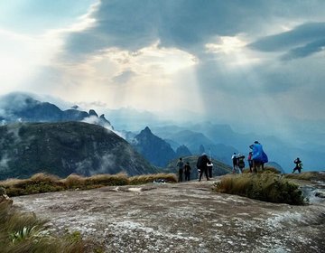 Petrô x Terê em Dois Dias e sob Forte Chuva, Vento e Frio