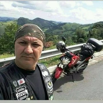 Adeilton Alves
