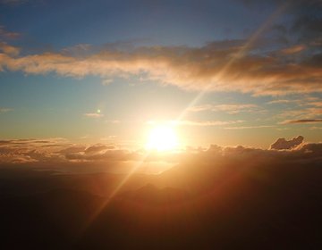 Amanhecer no Pico do Tabuleiro